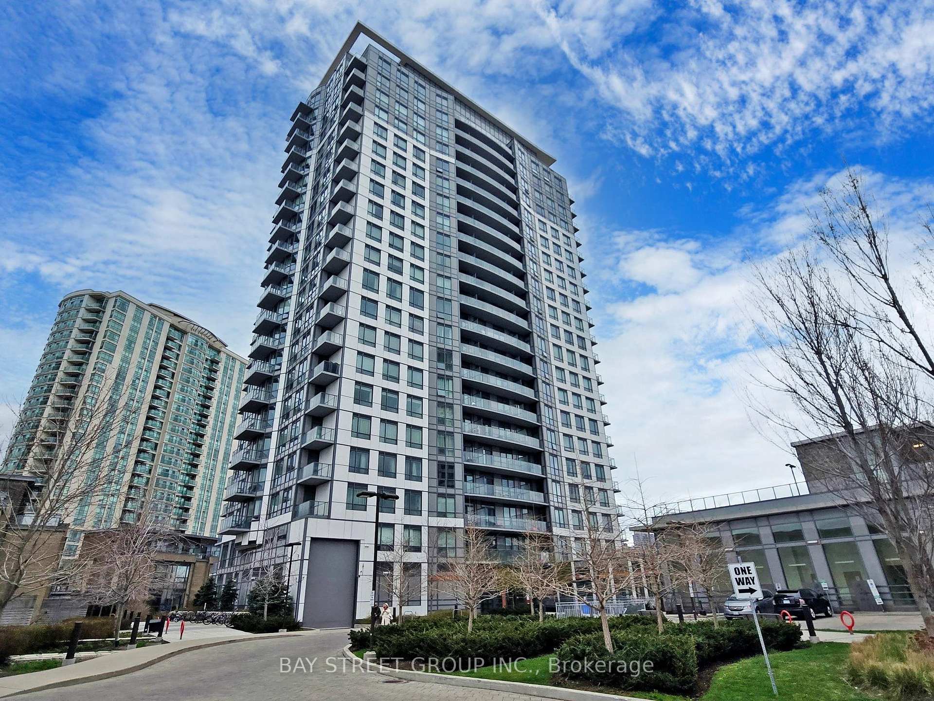 2 Bedrooms Condo at 195 Bonis,  Toronto For sale