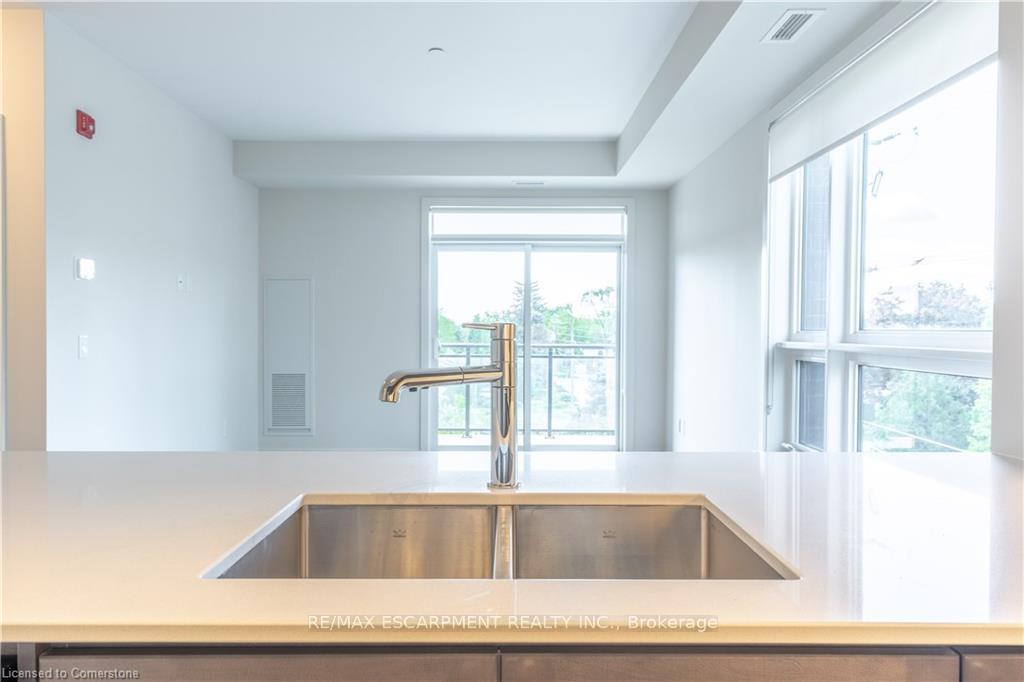 1 Bedroom Condo at 320 Plains, Burlington For sale