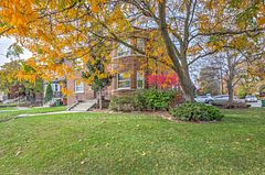1200 Avenue Road Upper#3