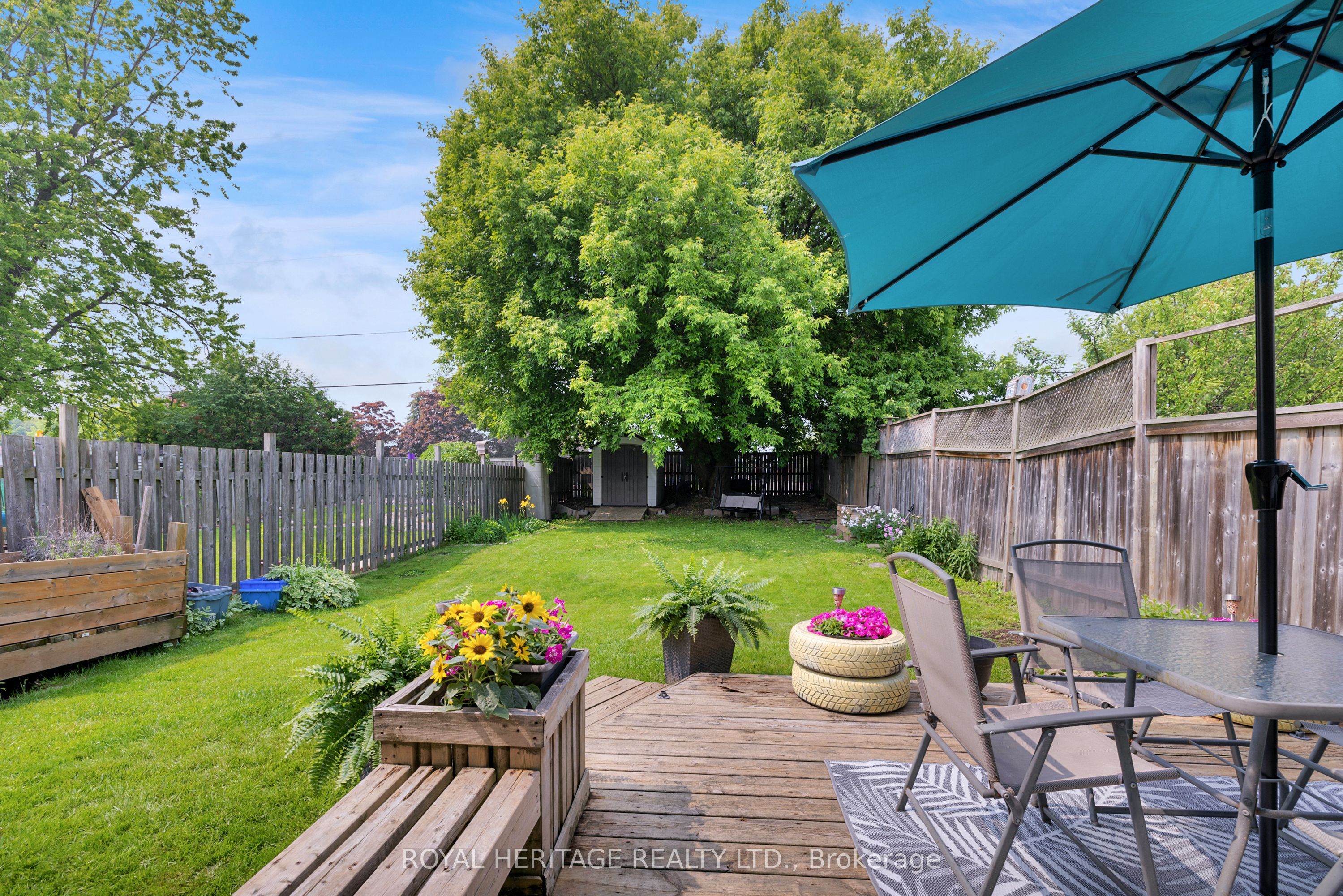 557 Berwick Crescent
