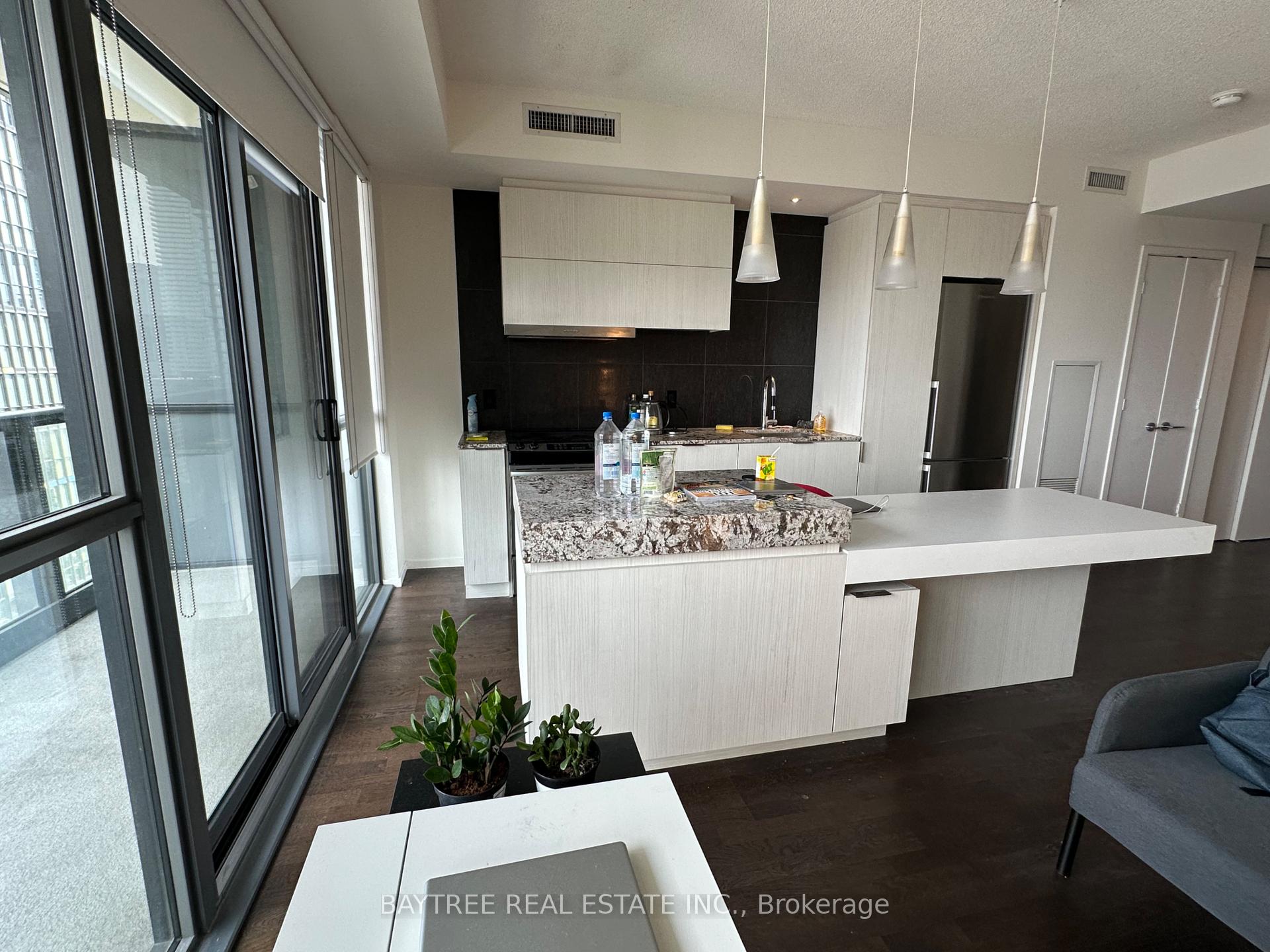 Condo at 101 Charles,  Toronto For sale