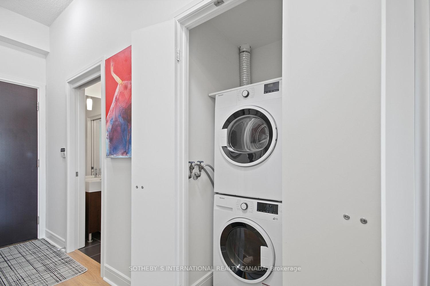 2 Bedrooms Condo at 116 George,  Toronto For sale