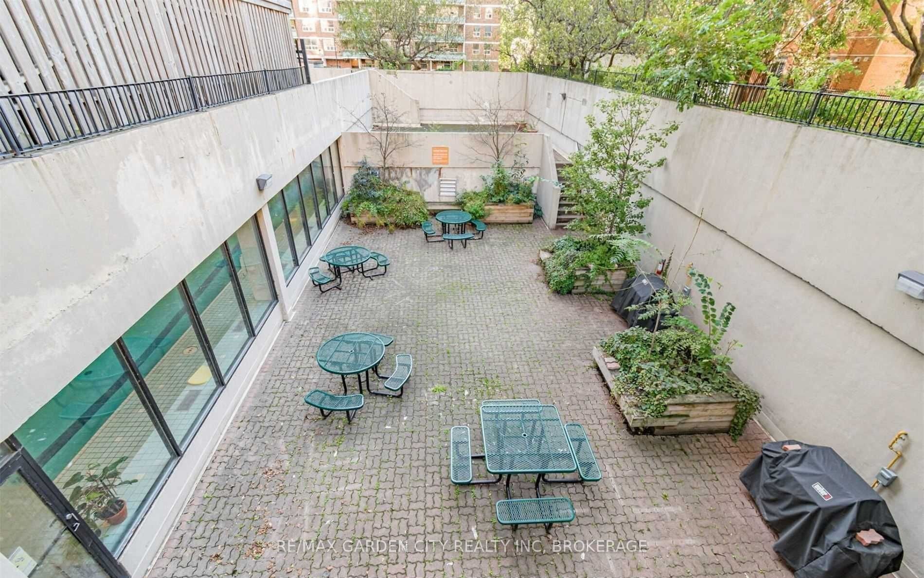 40 Homewood Avenue, #1903