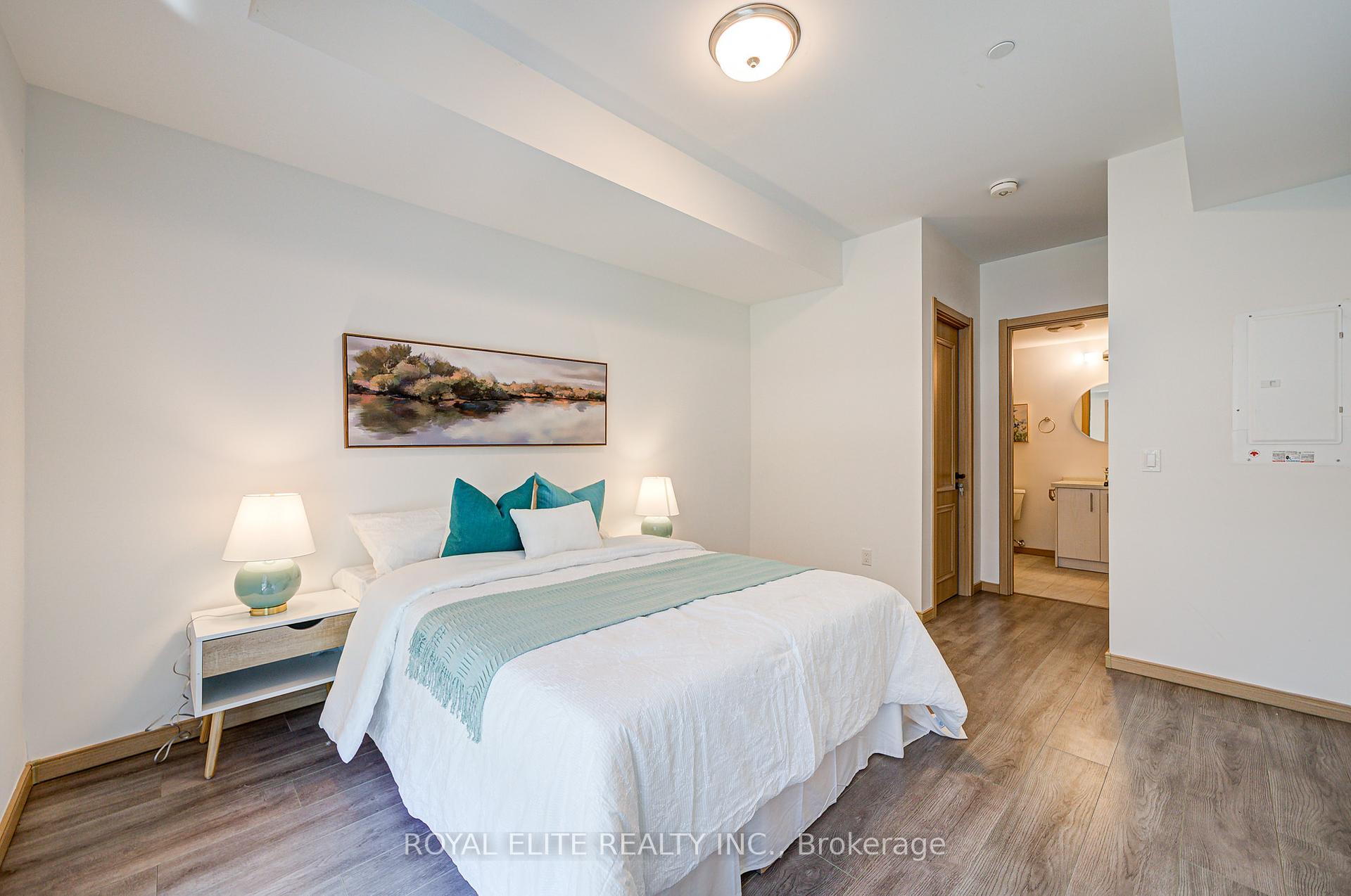 3 Bedrooms Condo at 200 Chester Le, Toronto For sale