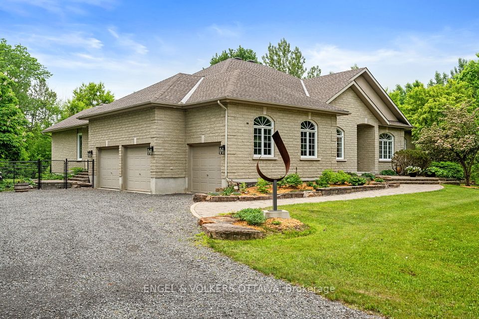 6196 Elkwood