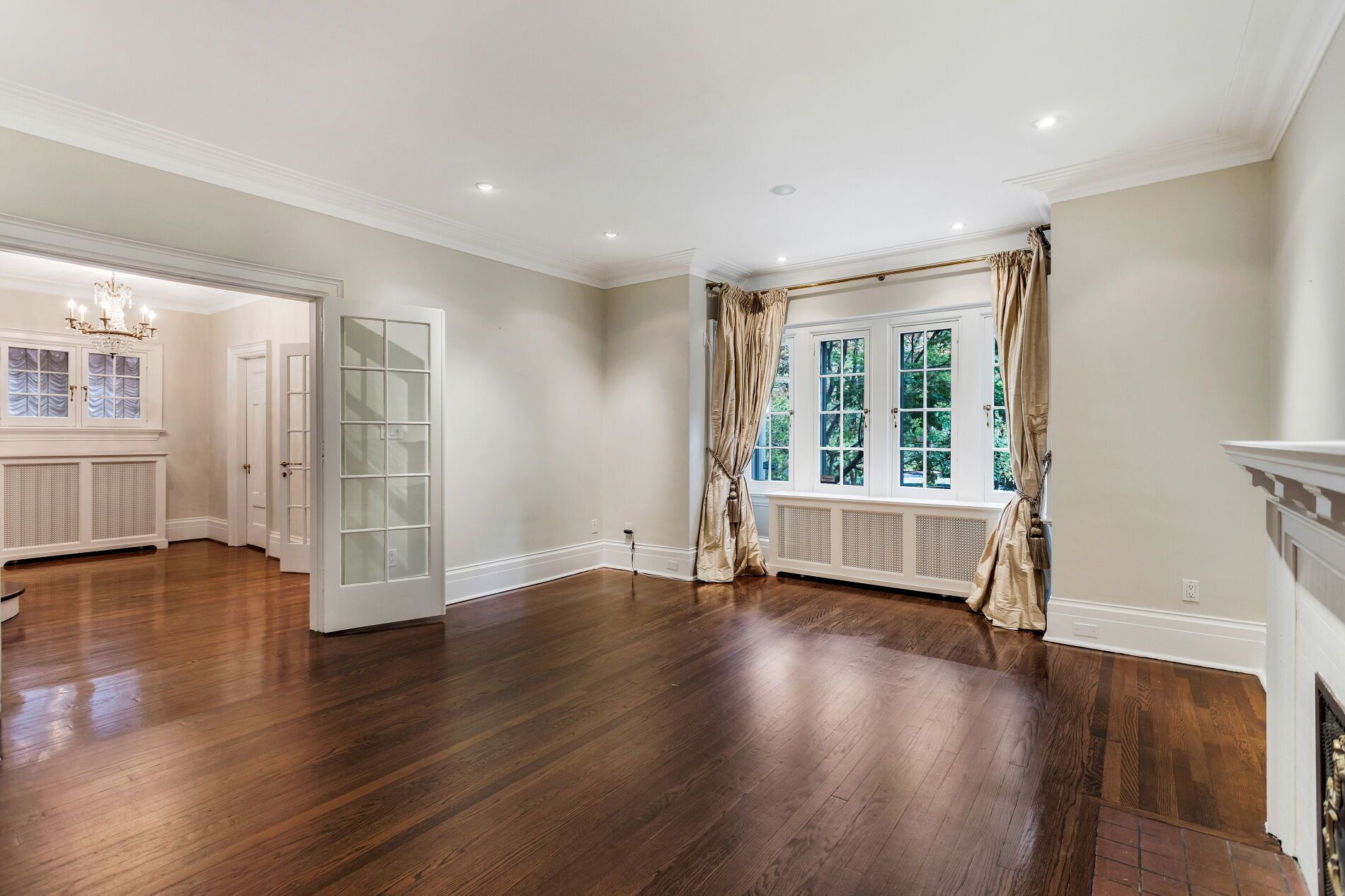 8 Binscarth Road