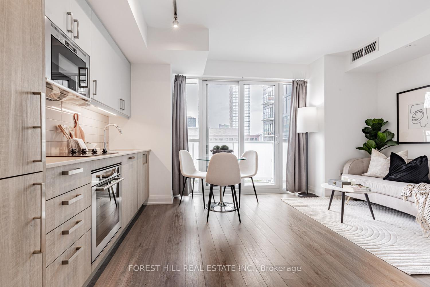 2 Bedrooms Condo at 77 Mutual, Toronto For sale