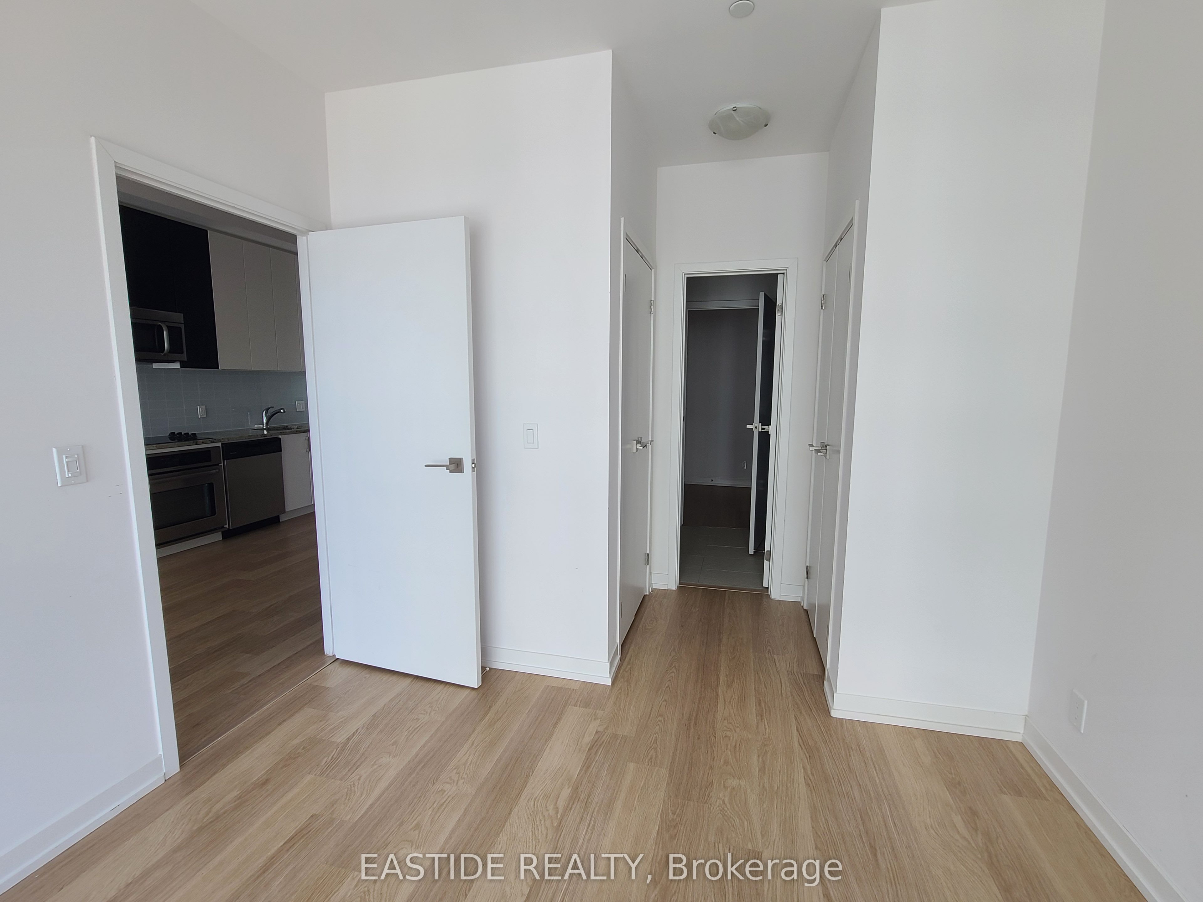 98 Lillian Street, #3211
