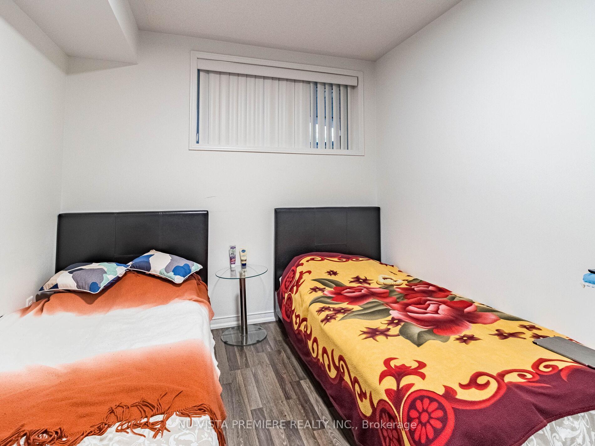2 Bedrooms Condo at 2488 Post, Oakville For sale