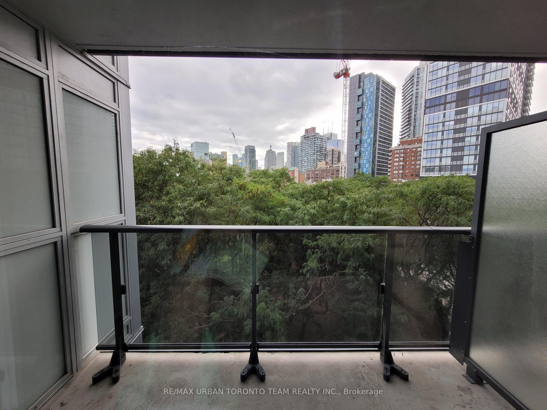 1 Bedroom Condo at 219 Dundas, Toronto For sale