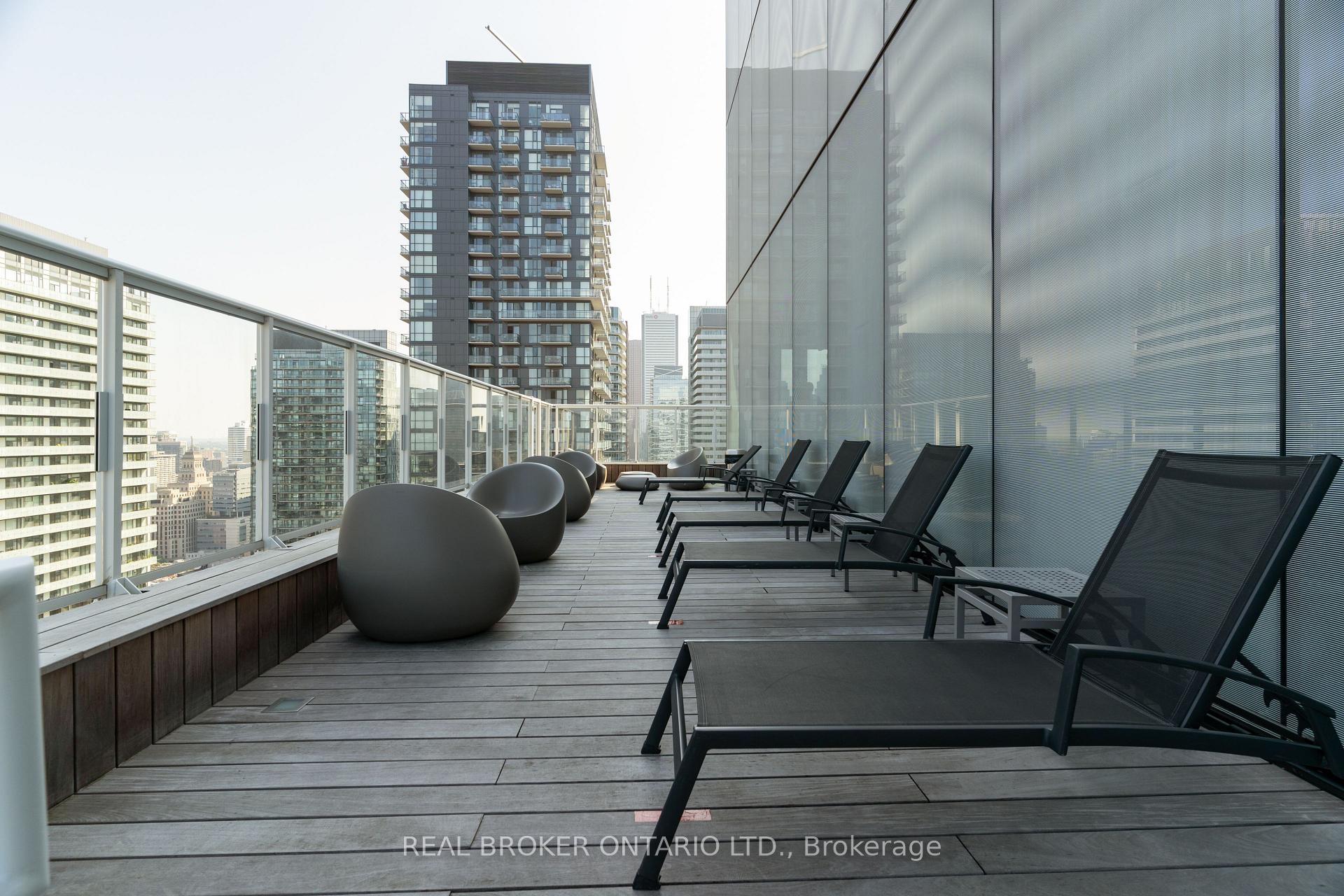 1 Bedroom Condo at 11 Charlotte,  Toronto For sale