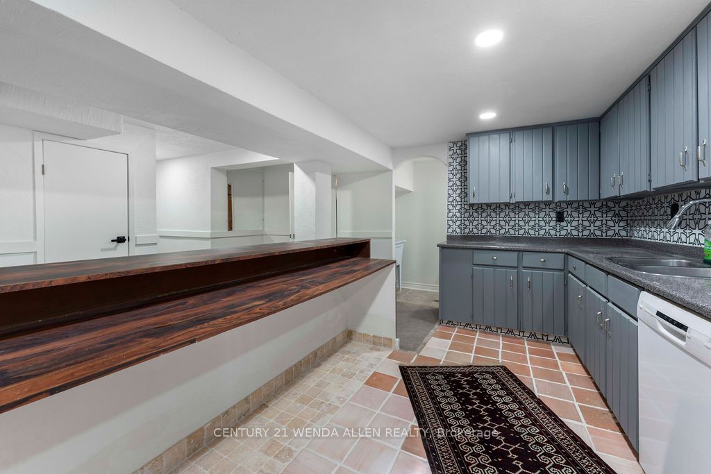 2 Ribblesdale Drive