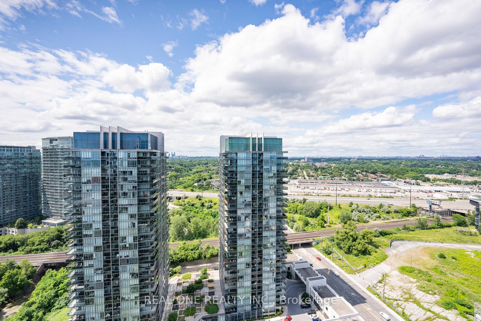 1 Bedroom Condo at 36 Park Lawn, Toronto For sale