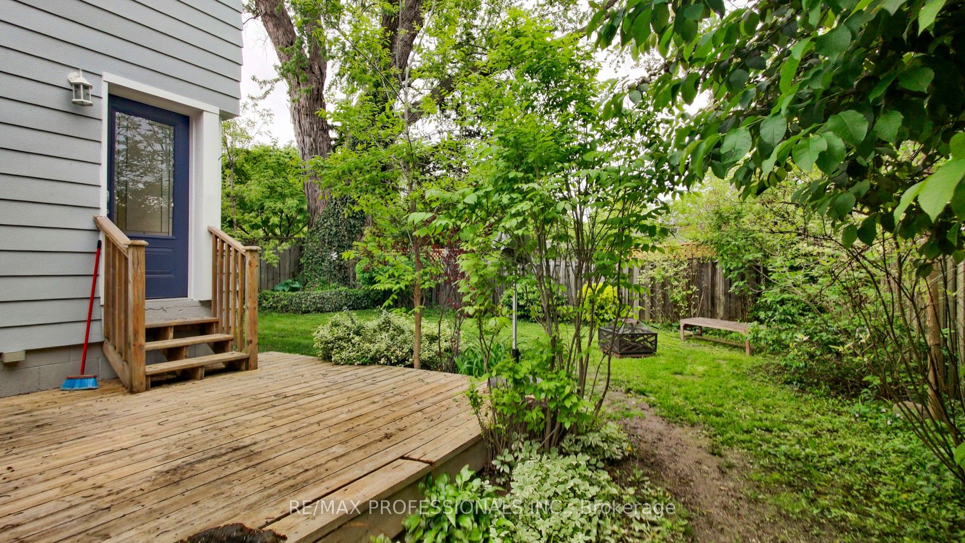 72 Arcadian Circle