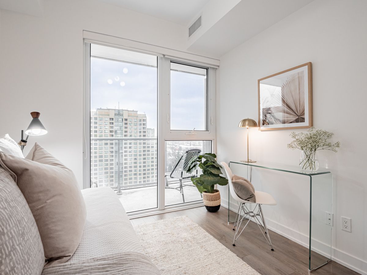 5180 Yonge Street 1107