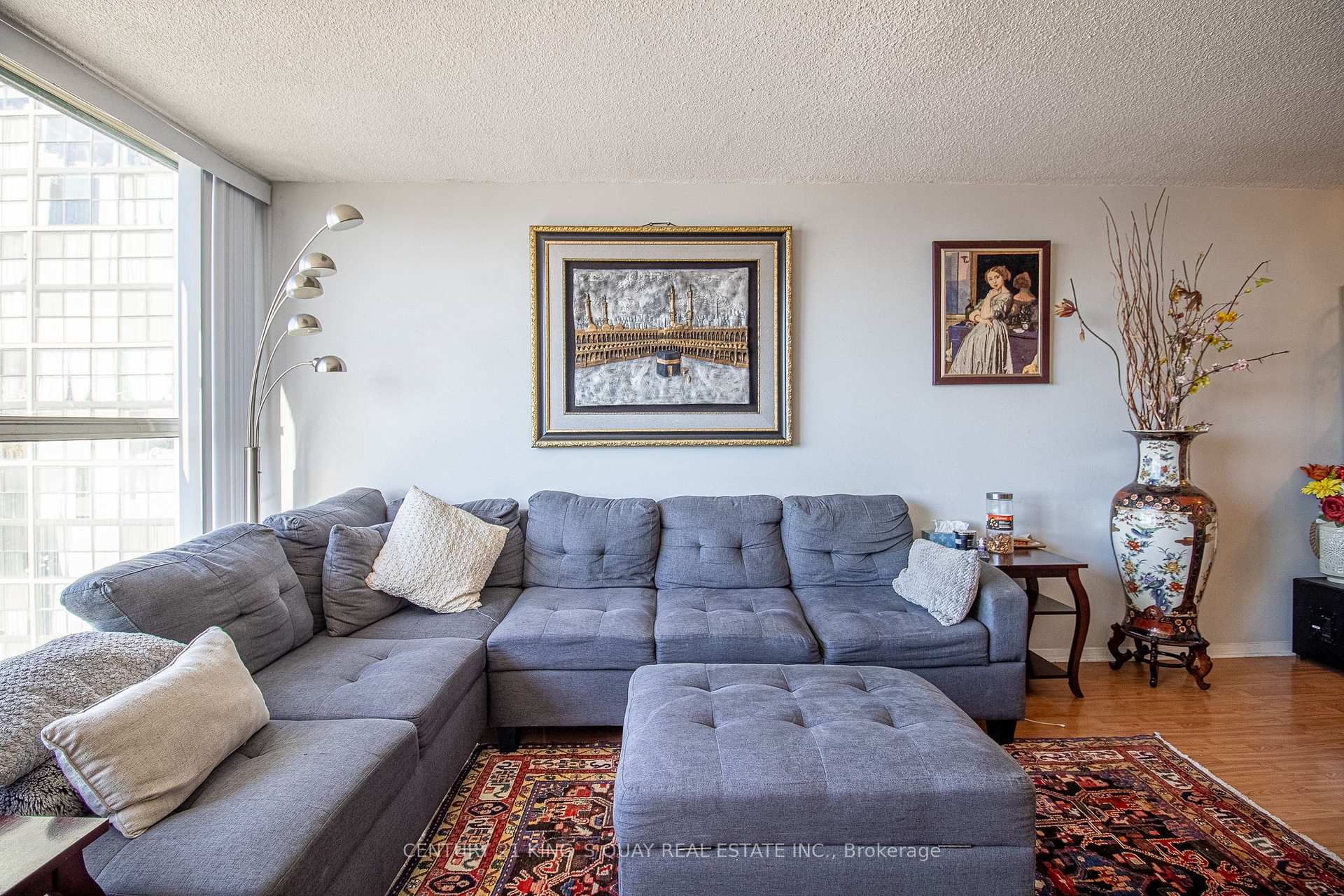 2 Bedrooms Condo at 4185 Shipp, Mississauga For sale