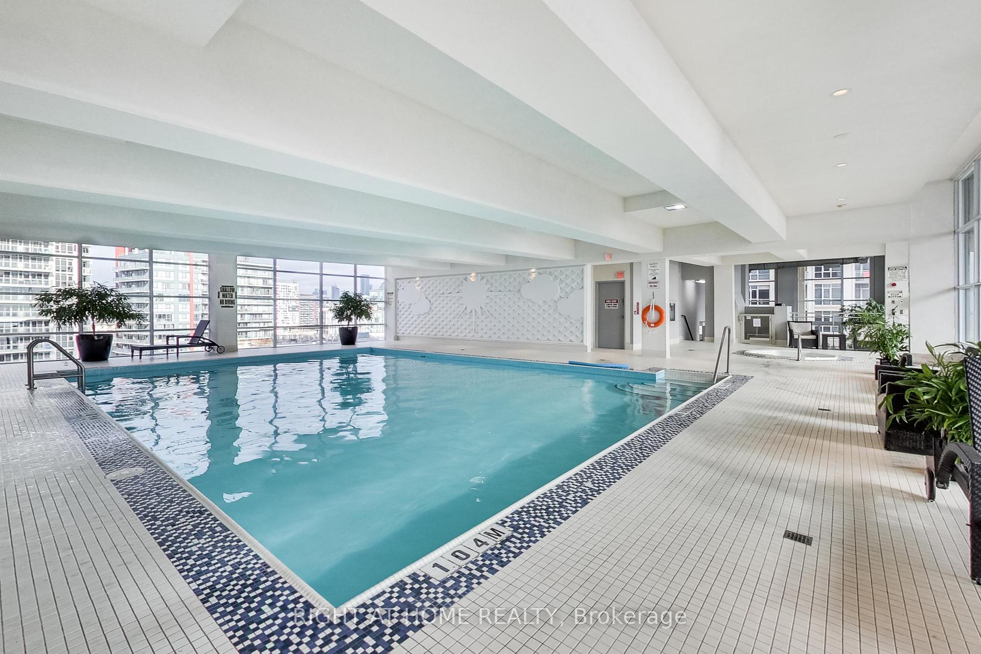 2 Bedrooms Condo at 628 Fleet, Toronto For sale
