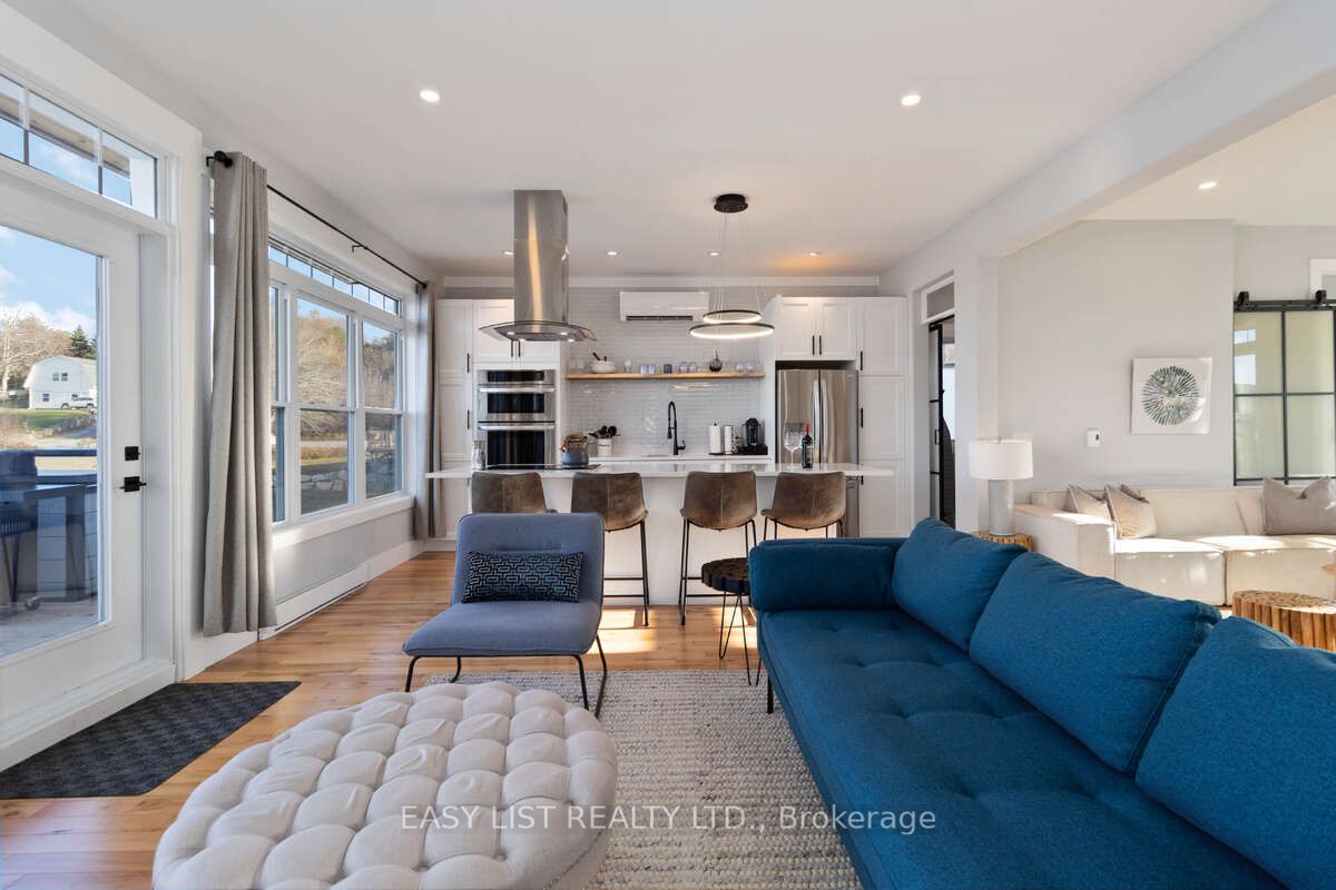 693 Mason Beach Road, #3