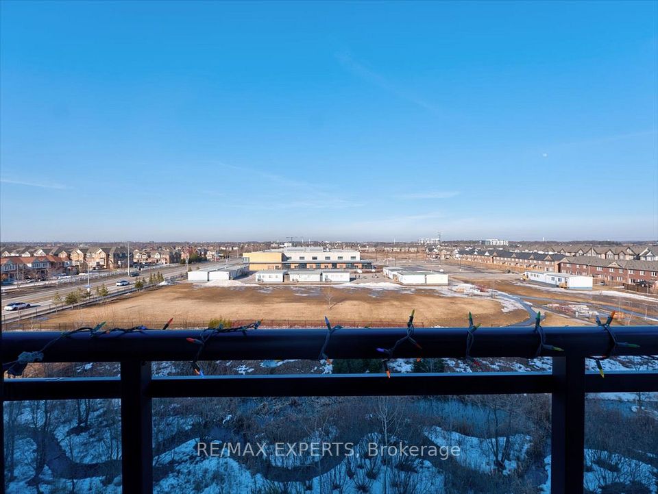 1105 Leger Way E 527
