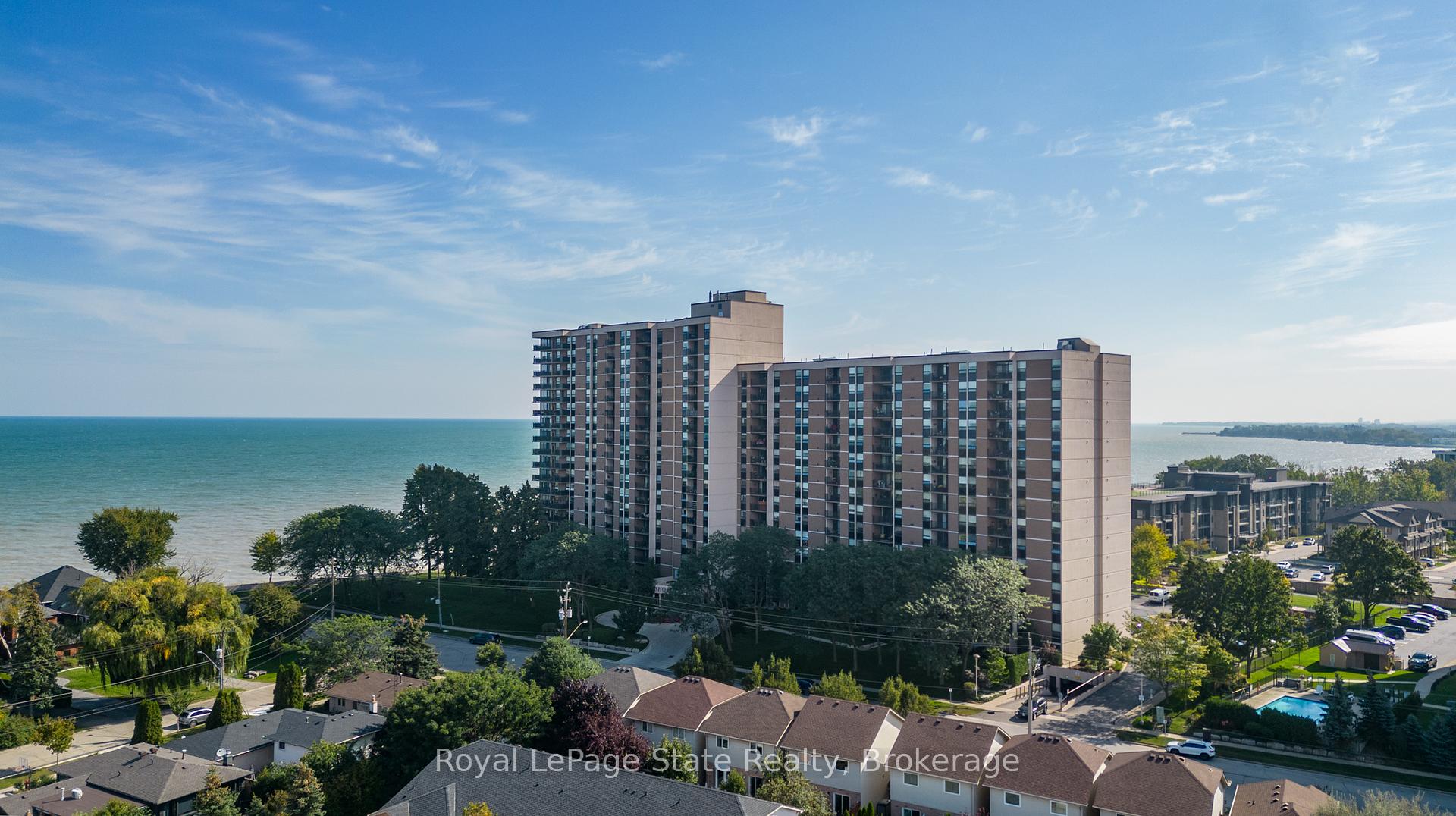 2 Bedrooms Condo at 500 Green,  Hamilton For sale