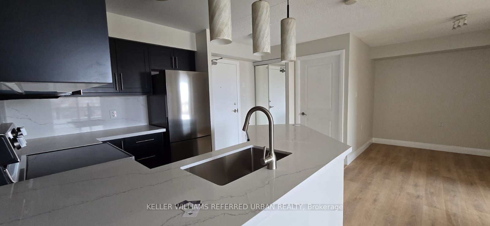 872 Sheppard Avenue W, #318