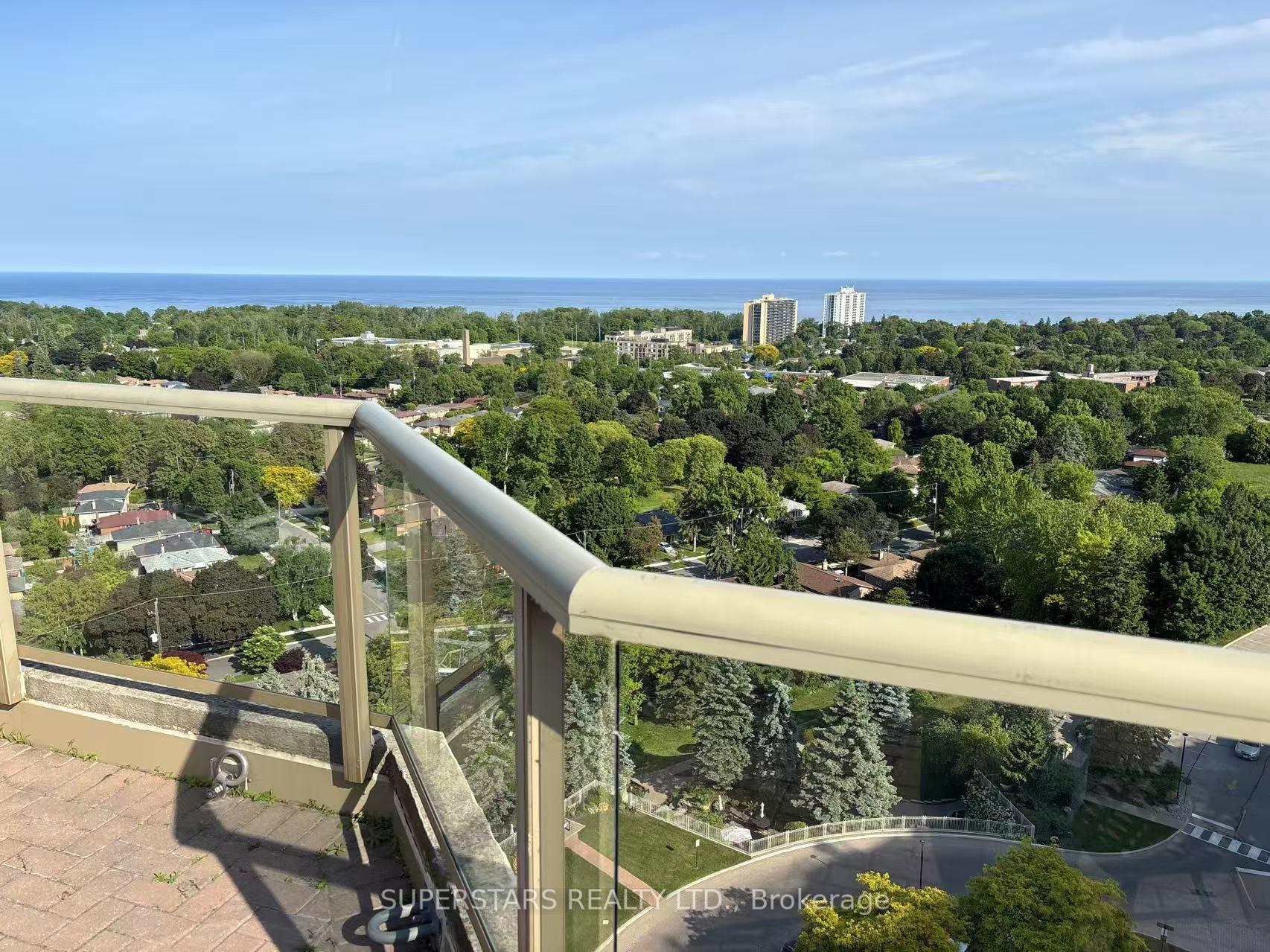 2 Bedrooms Condo at 20 Guildwood, Toronto For sale