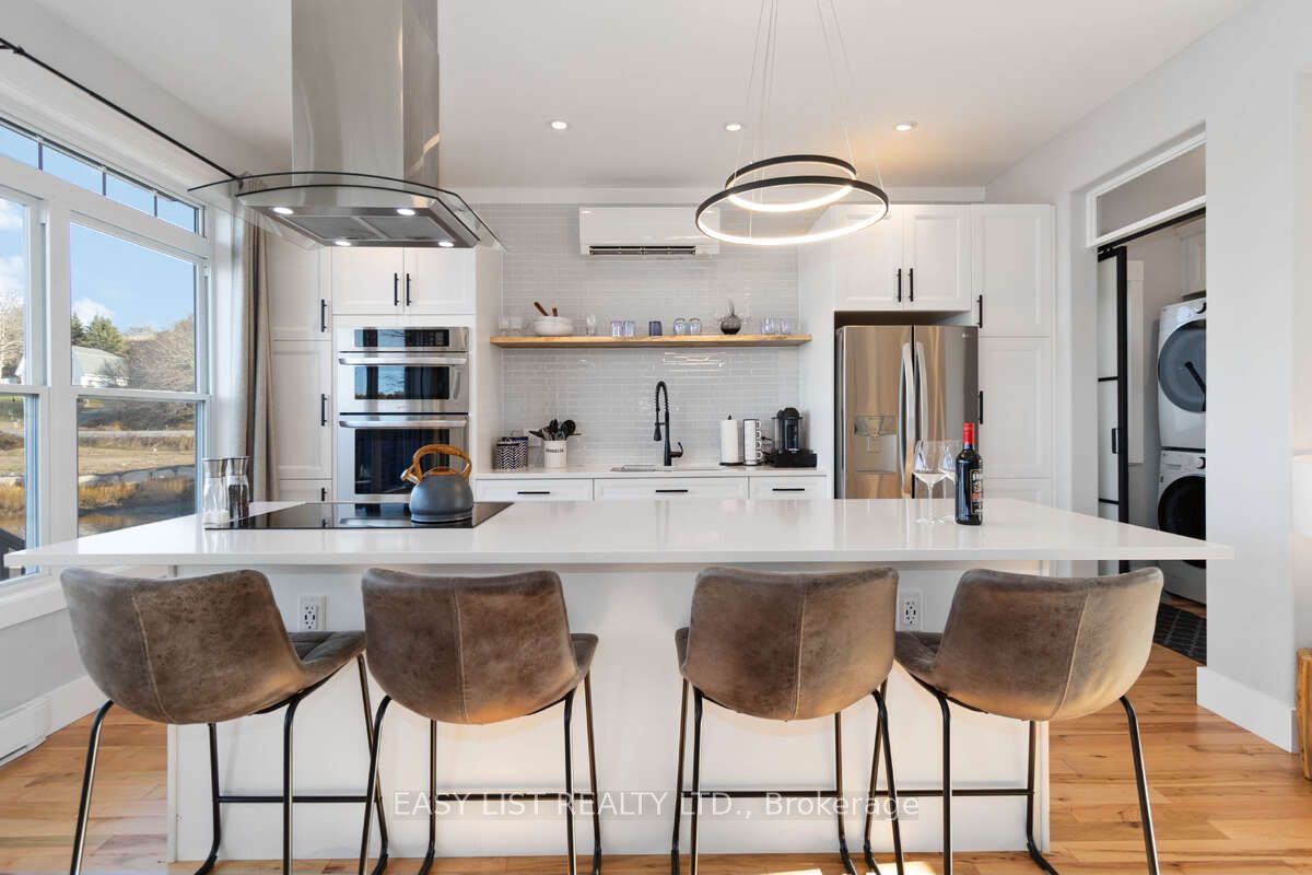 693 Mason Beach Road, #3