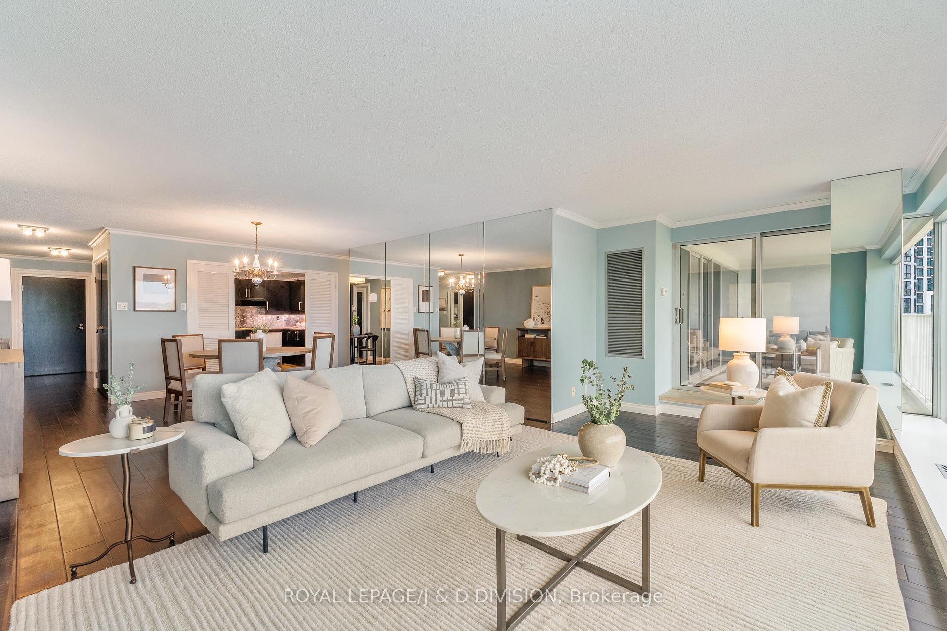 2 Bedrooms Condo at 401 Queens, Toronto For sale