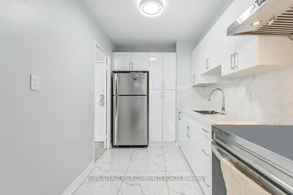 3 Bedrooms Condo at 1 Massey, Toronto For sale