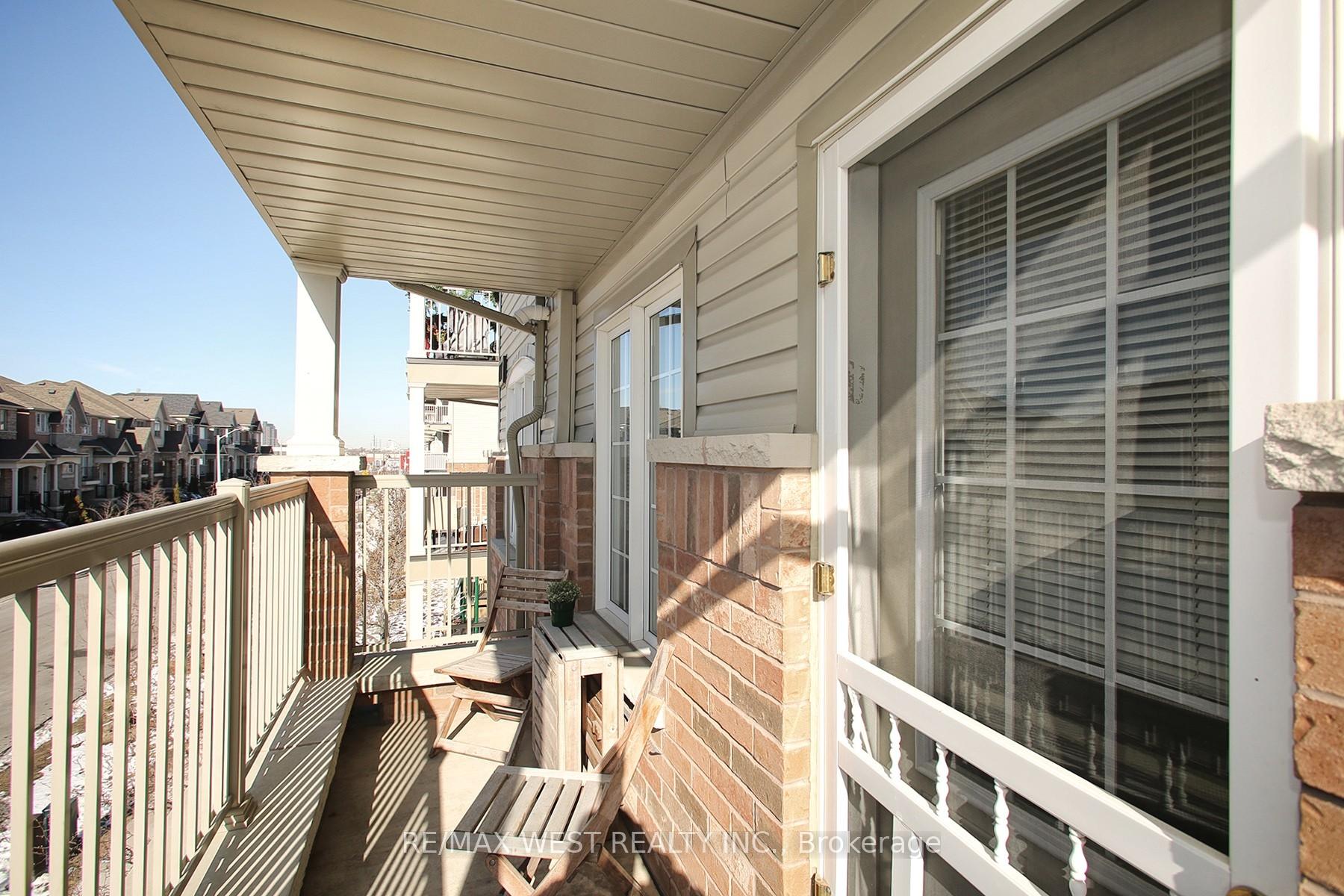 2 Bedrooms Condo at 145 Isaac Devins, Toronto For sale
