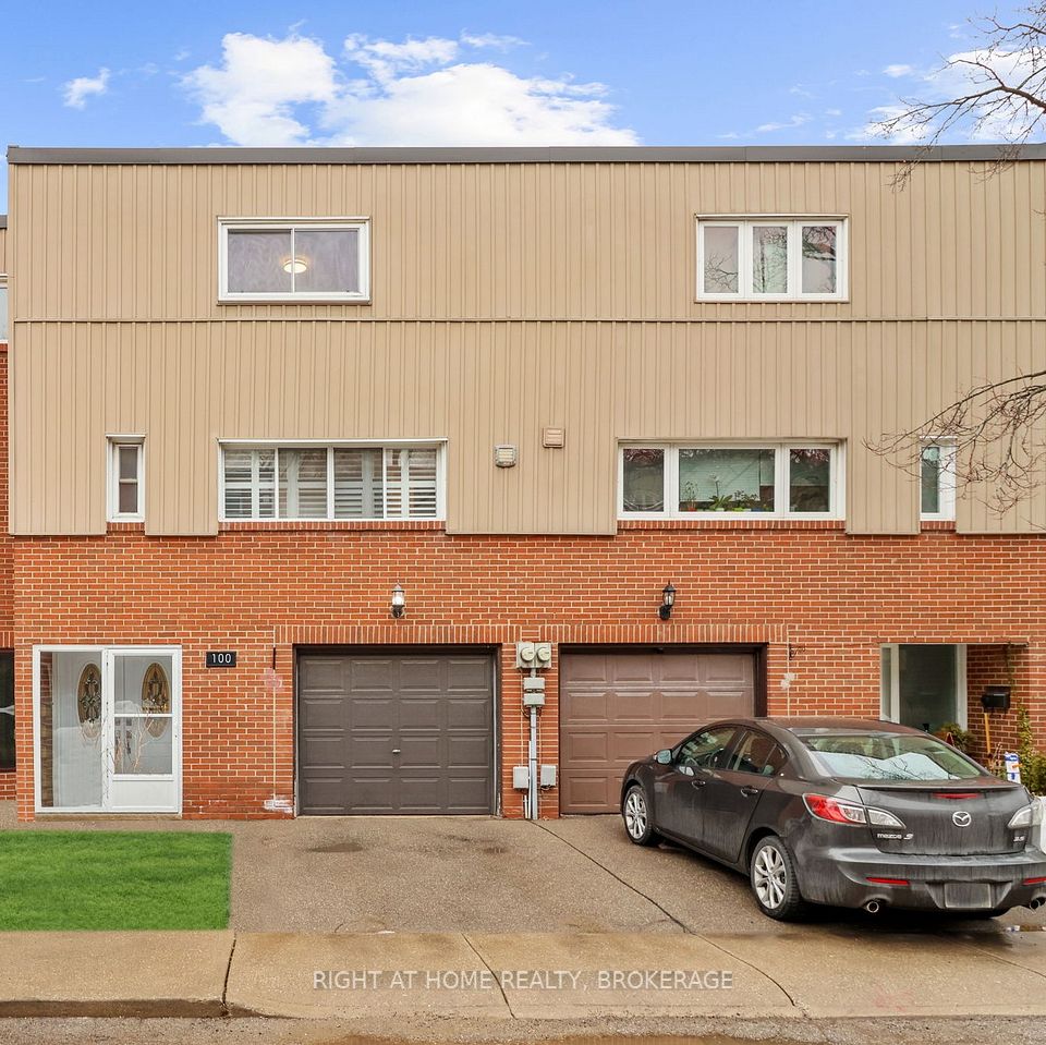 400 Bloor