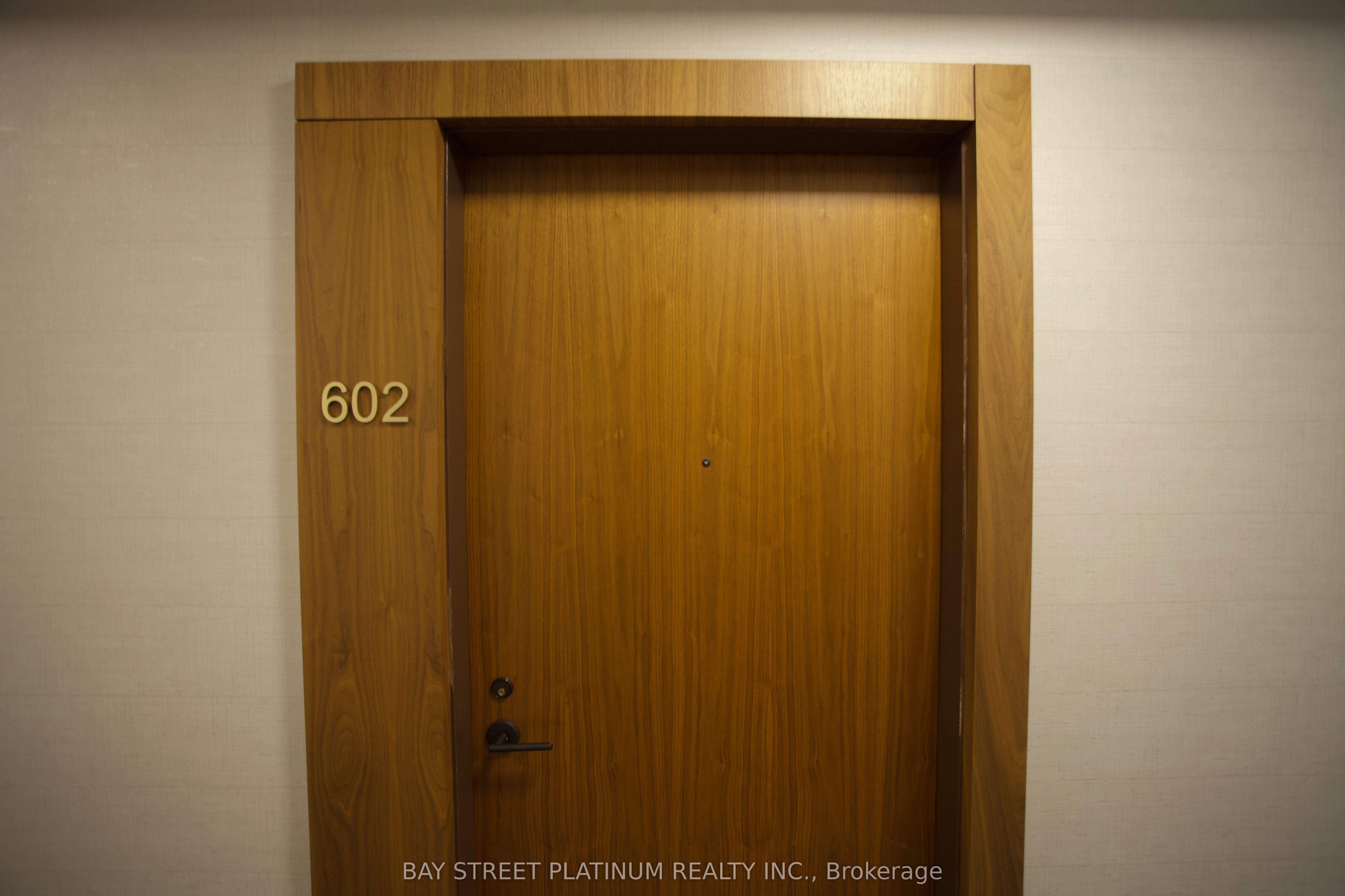 509 DUNDAS Street, #602