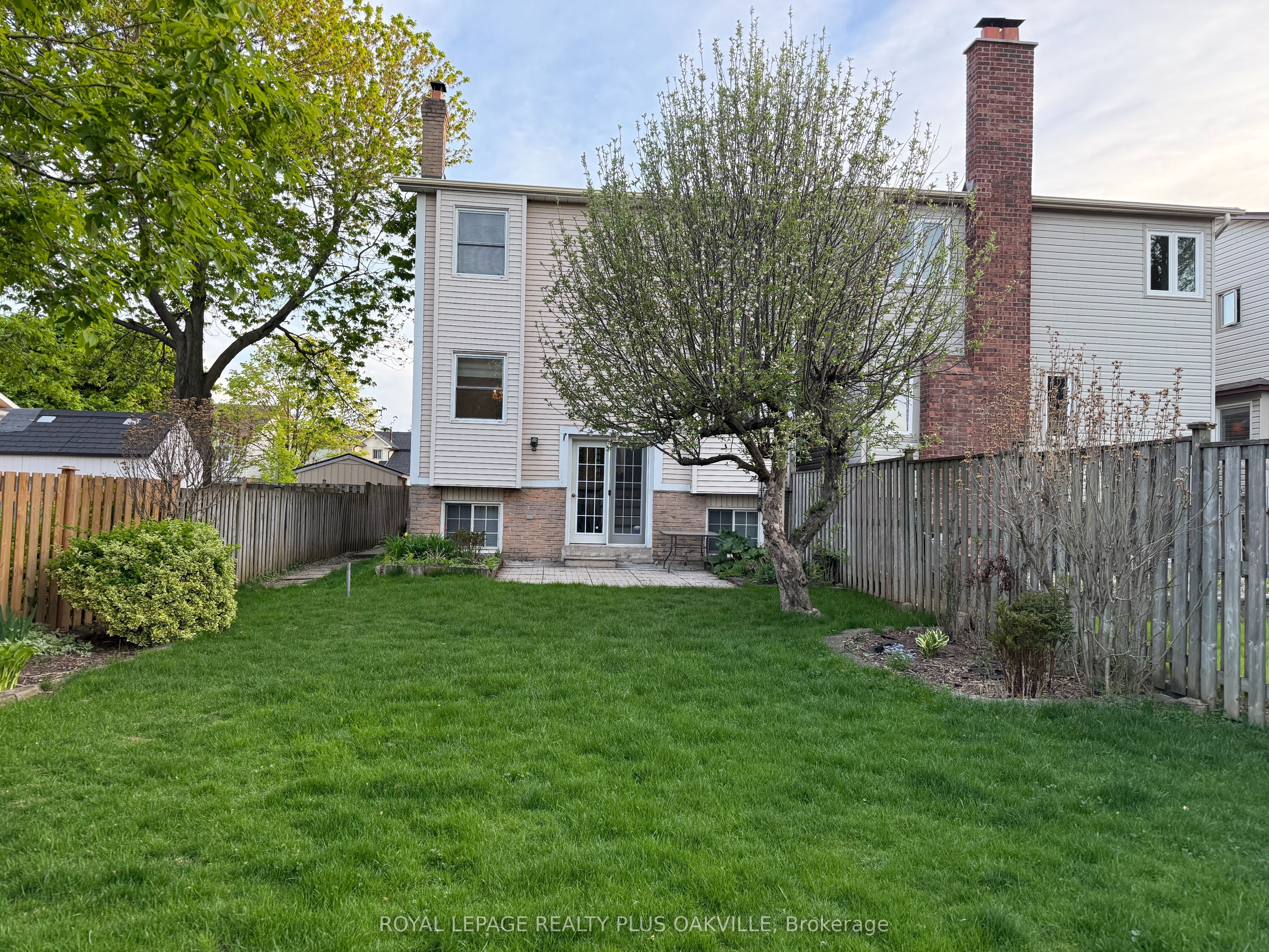 4177 Sunflower Drive, Mississauga, ON L5L 2L4