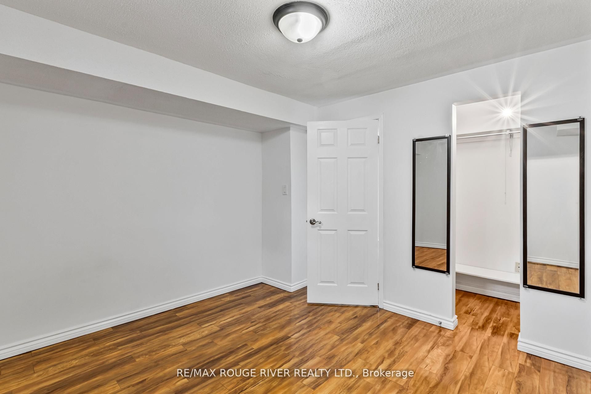 2292 Chapman Court