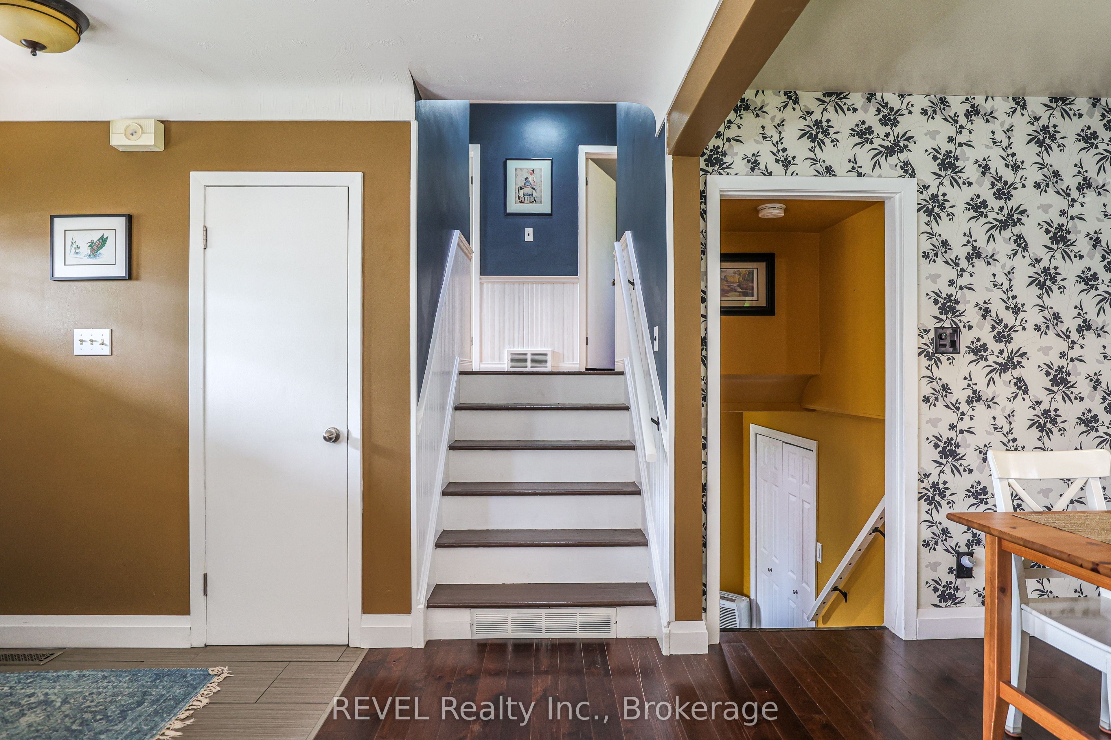 21 Foxglove Avenue