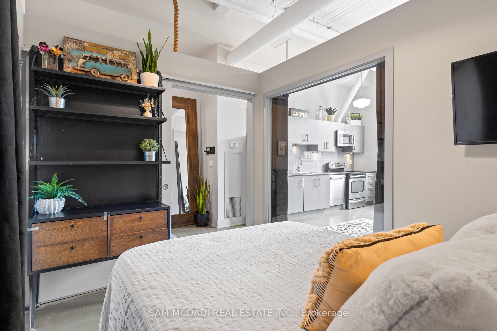1 Bedroom Condo at 183 Dovercourt, Toronto For sale