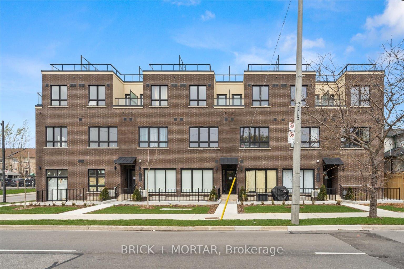 2 Bedrooms Condo at 5 Vivian,  Toronto For sale