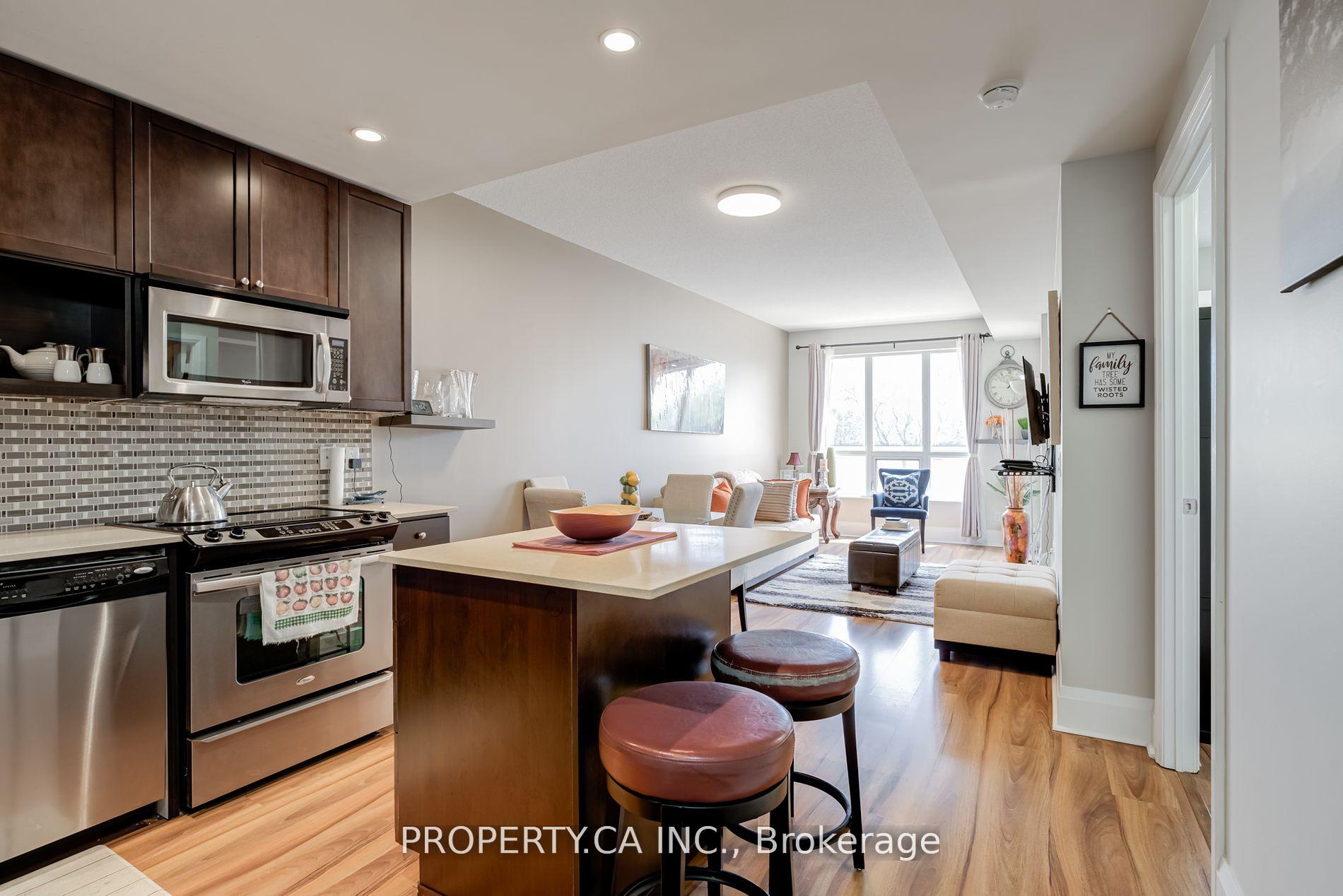 2 Bedrooms Condo at 100 Harrison, Toronto For sale