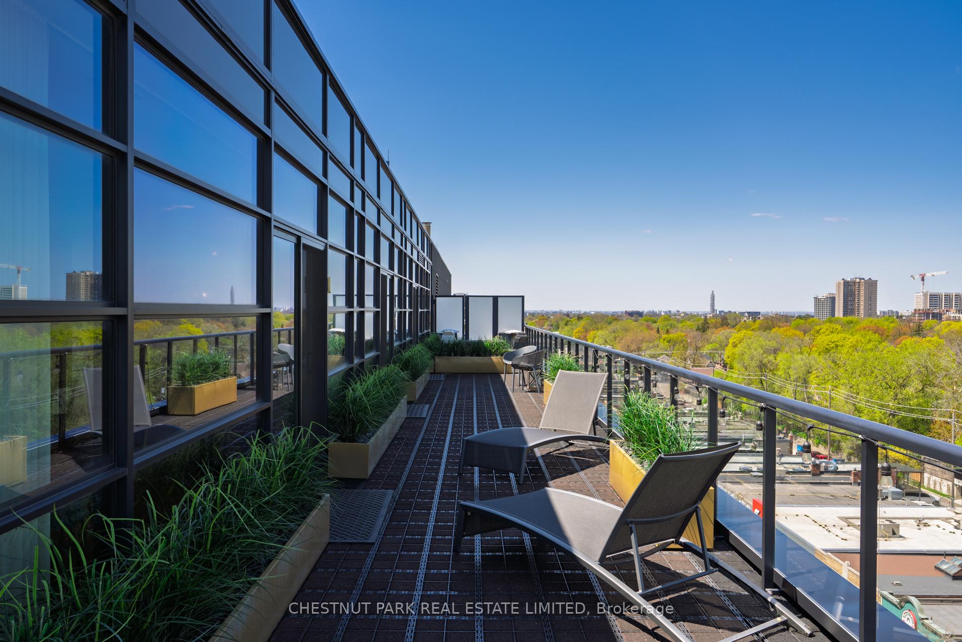 3 Bedrooms Condo at 170 Chiltern Hill, Toronto For sale