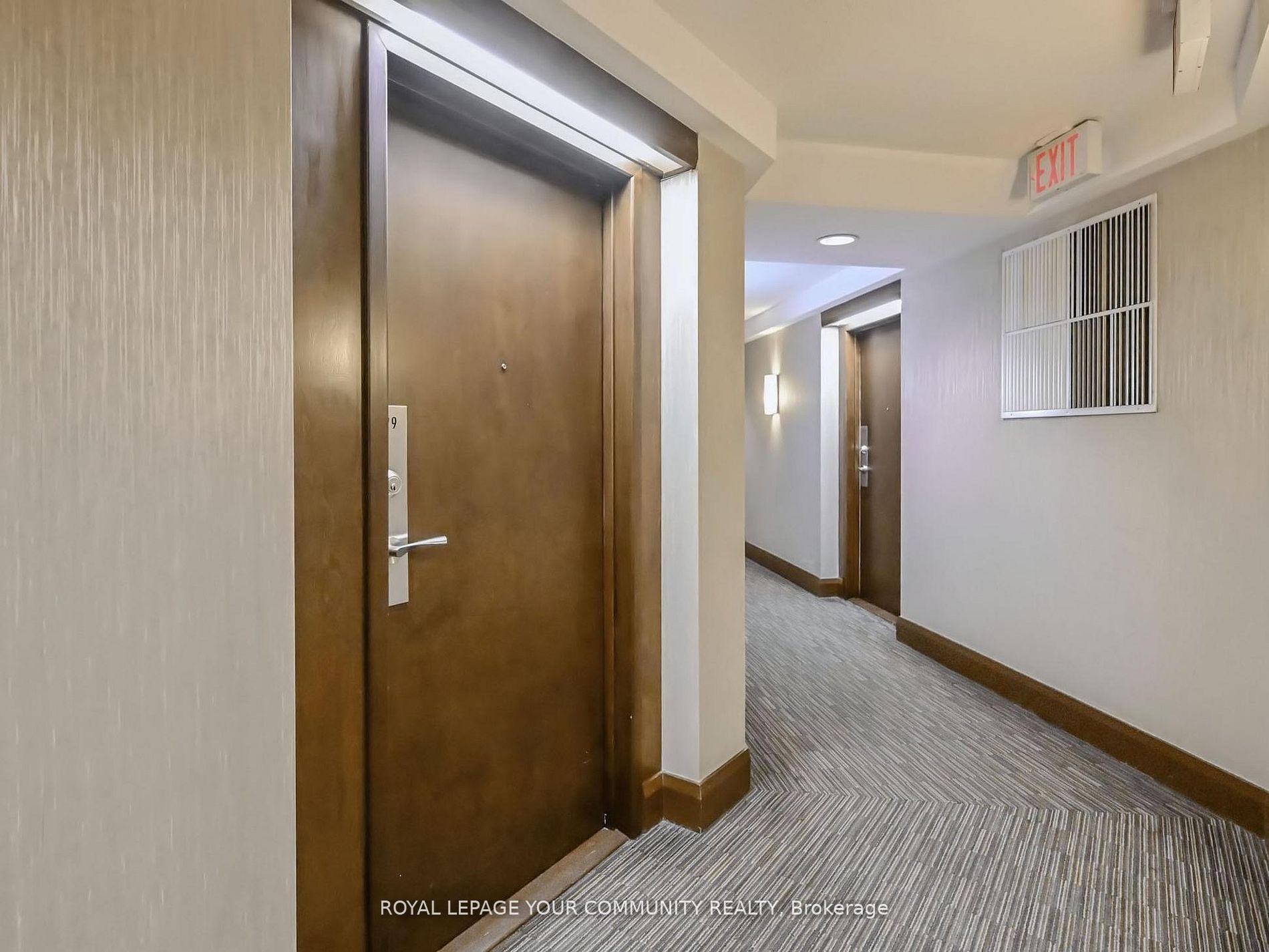 2 Bedrooms Condo at 15 Northtown,  Toronto For sale