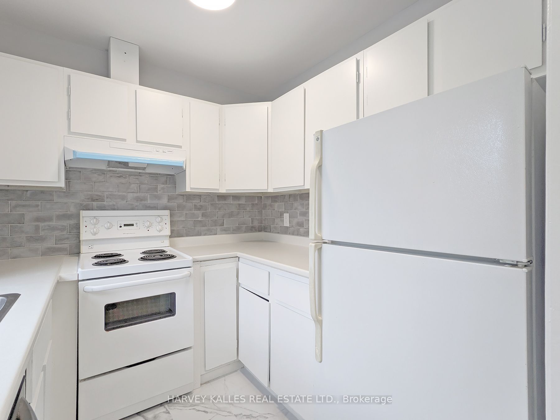 431 Balliol Street 4