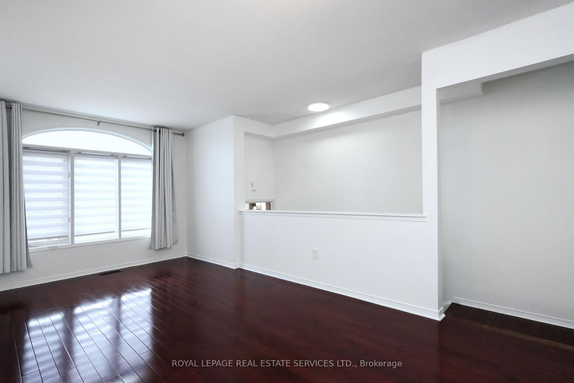 4 Bedrooms Condo at 1168 Arena, Mississauga For sale