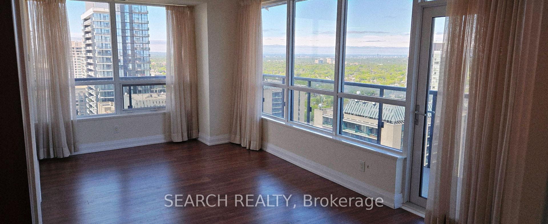 2 Bedrooms Condo at 5 Sheppard, Toronto For sale