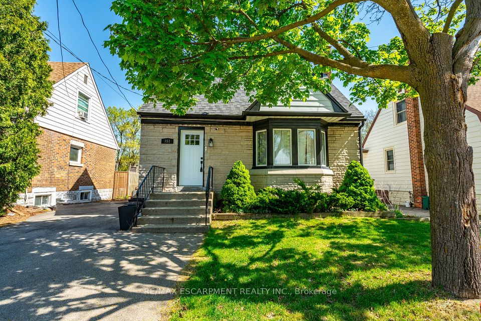 351 Queensdale Avenue, Hamilton, ON L9A 1L5