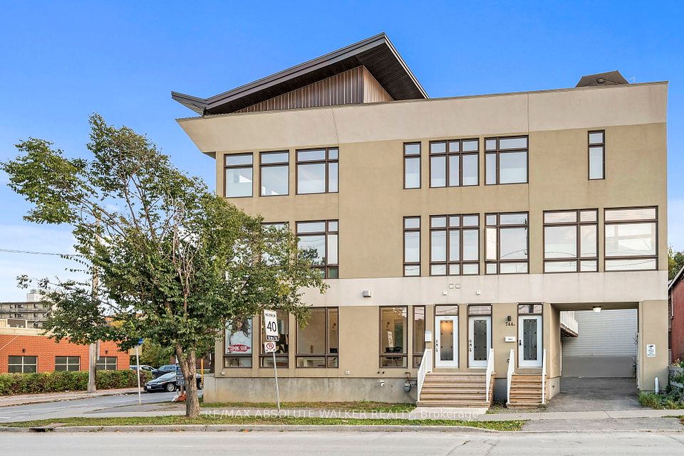 744 Gladstone