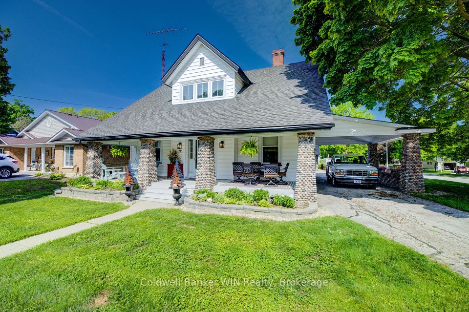 230 Minnie Street, North Huron, ON N0G 2W0