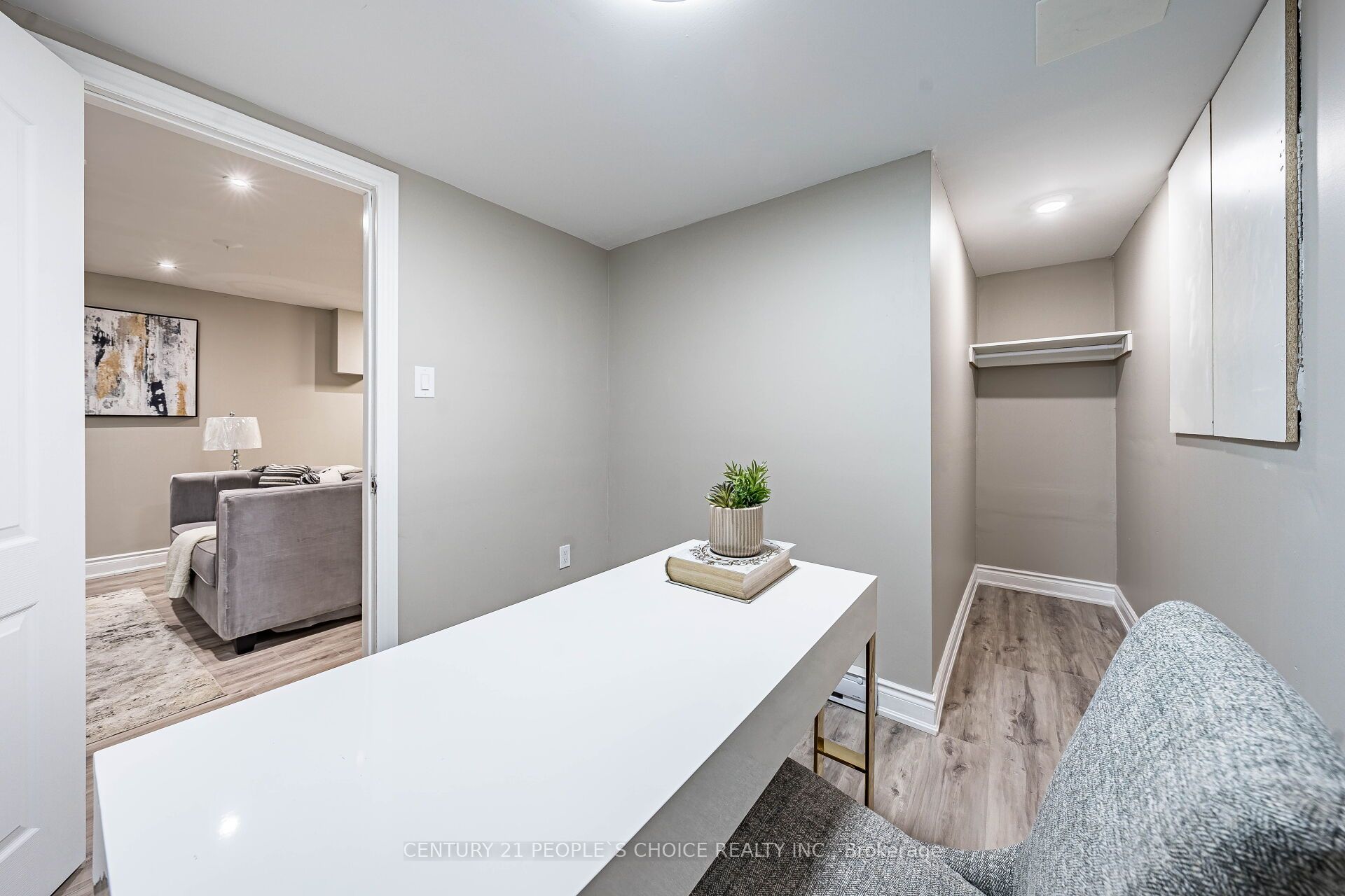 506 Normandy Street, #25