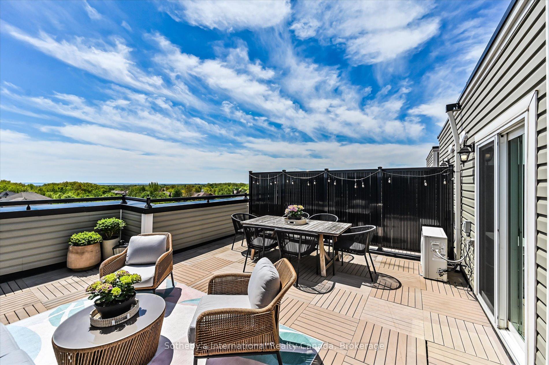 2 Bedrooms Condo at 2199 Lillykin, Oakville For sale