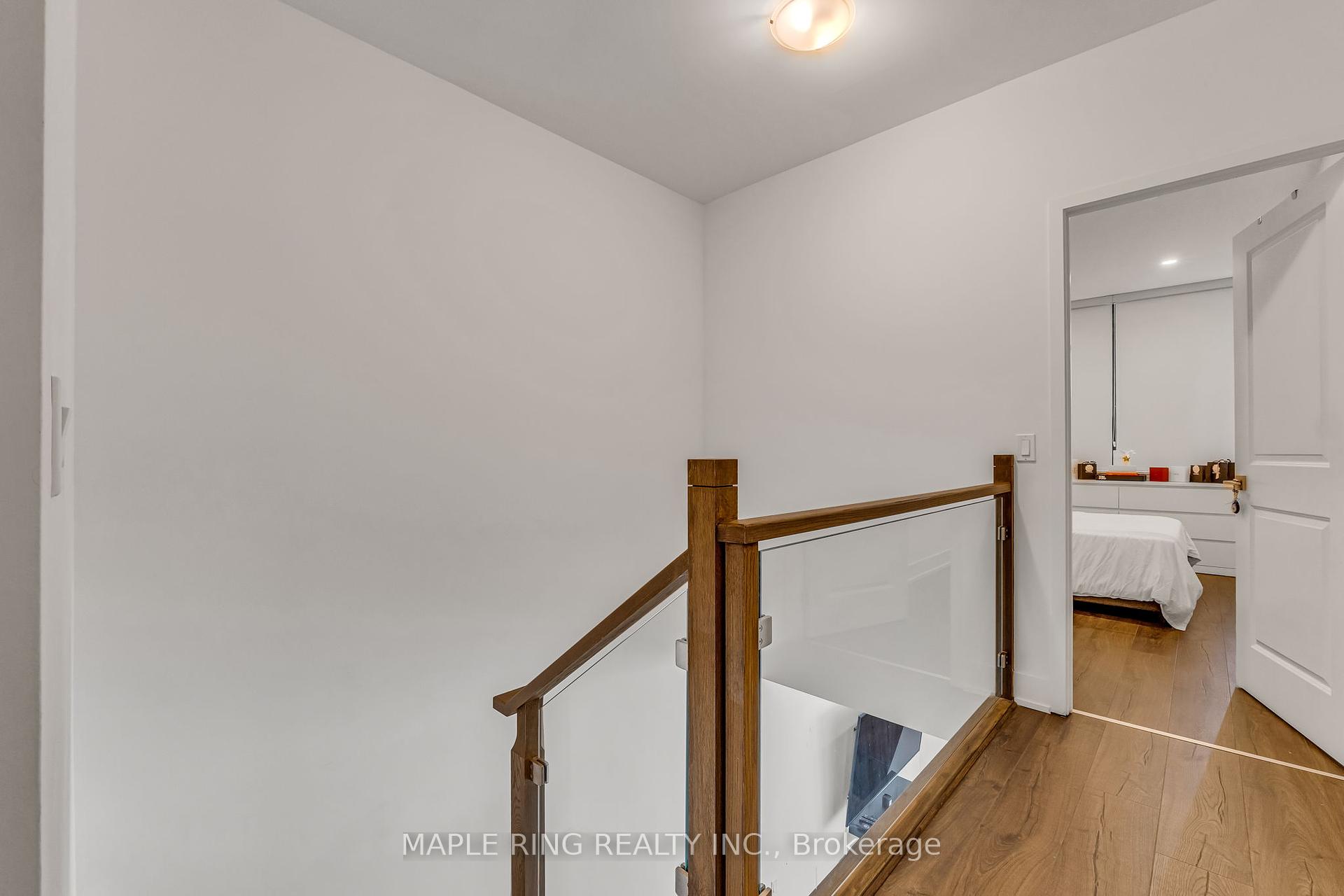 3 Bedrooms Condo at 2908 Highway 7, Vaughan For sale