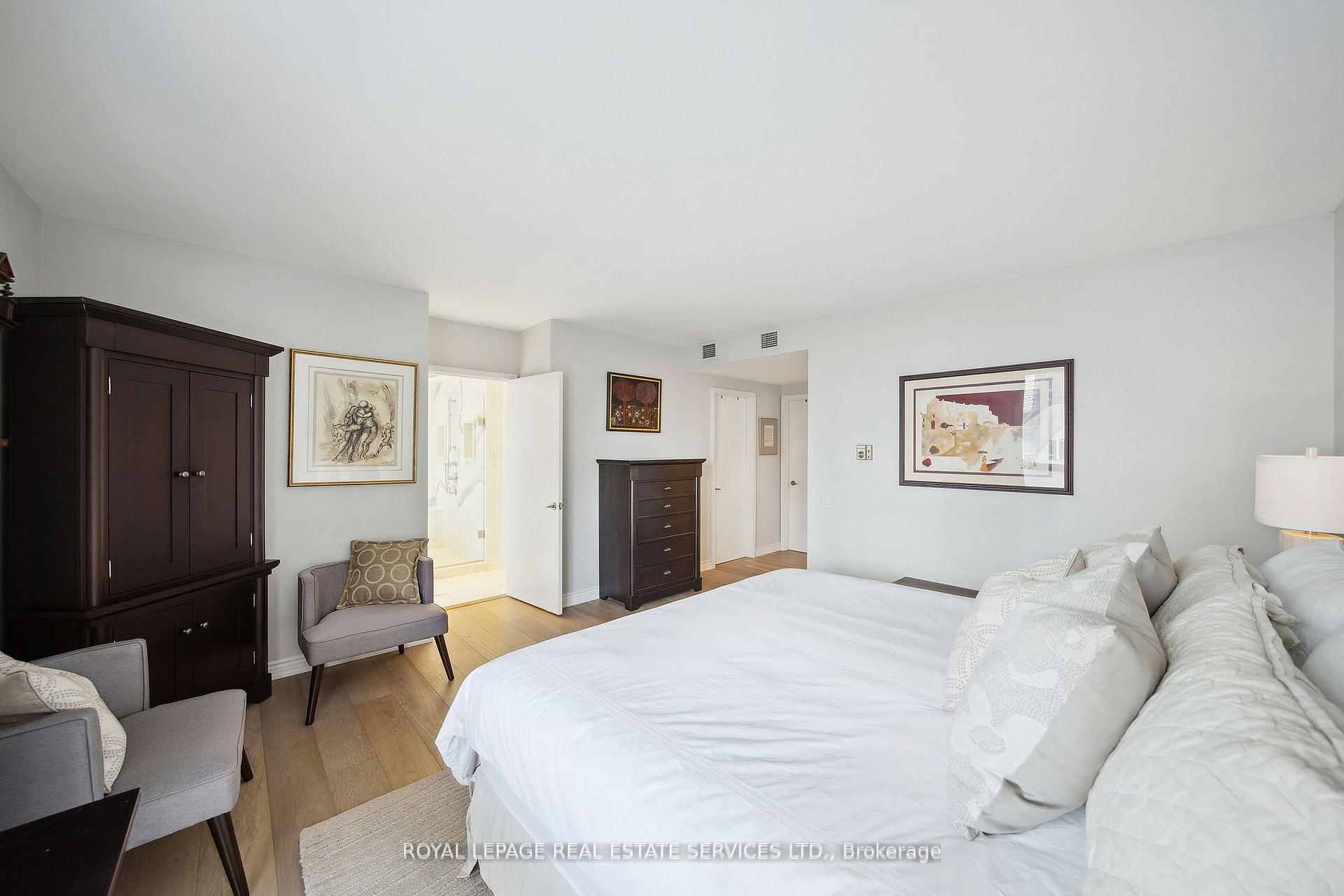 2 Bedrooms Condo at 480 Queens, Toronto For sale